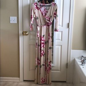 Hello MIZ Floral Maxi Maternity/Nursing Dress